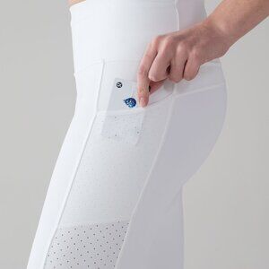 Lululemon mind over miles running crop (17)